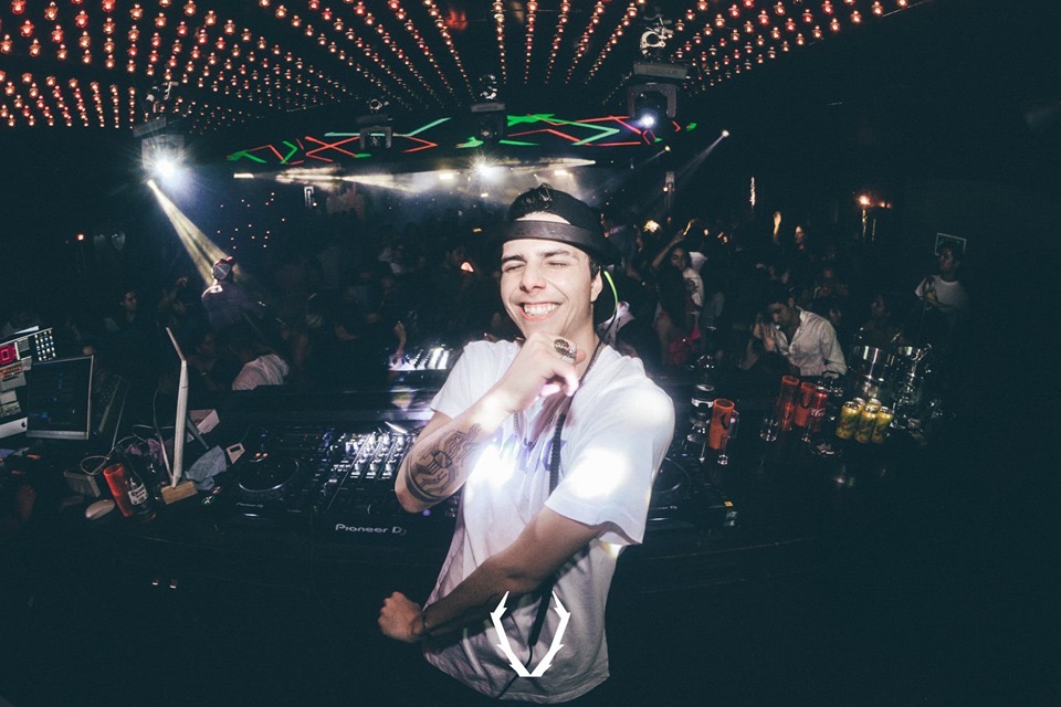 Pablo D'Andres performing at Hart Club in Leon, Mexico